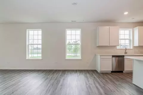 Dining - 6449 Mason Ave, Portage, IN 46368 photo 1 of 2