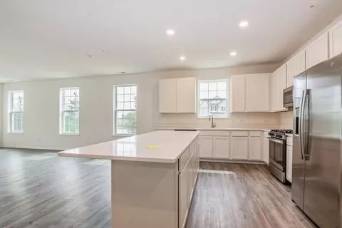 Kitchen - 6449 Mason Ave, Portage, IN 46368 photo 2 of 4