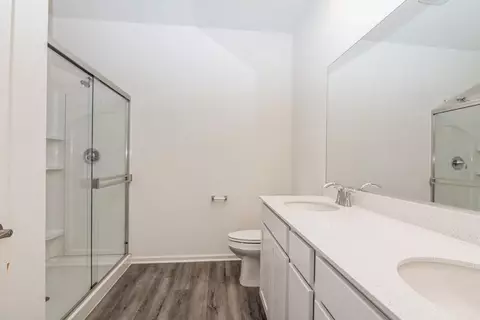 Bath - 6449 Mason Ave, Portage, IN 46368 photo 1 of 3