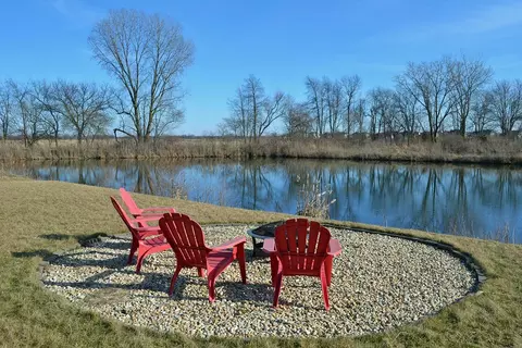View/Area - 619 Edinburg Dr, Griffith, IN 46319 photo 1 of 2