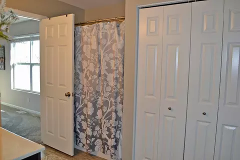 Bedroom - 619 Edinburg Dr, Griffith, IN 46319 photo 4 of 9