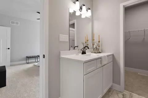 Bath - 505 Dayspring Ct, Valparaiso, IN 46385 photo 1 of 3