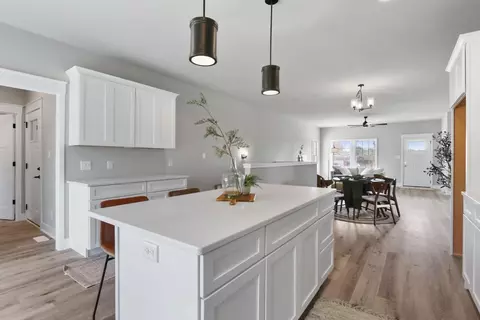 Kitchen - 505 Dayspring Ct, Valparaiso, IN 46385 photo 2 of 3