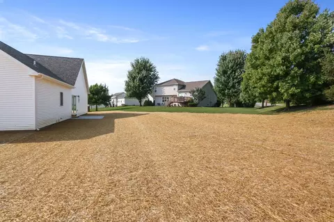 Exterior - 505 Dayspring Ct, Valparaiso, IN 46385 photo 3 of 3