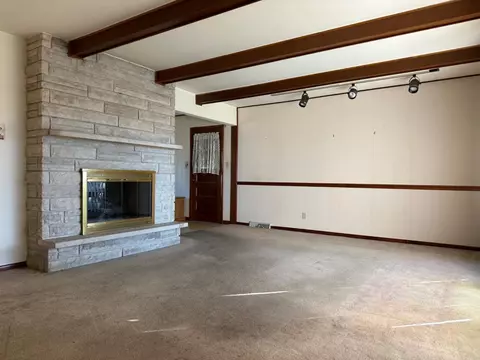 743 N Jay St, Griffith, IN 46319 photo 3