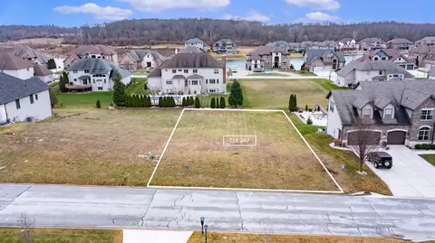 9237 Michigan Dr, Winfield, IN 46307 photo 1