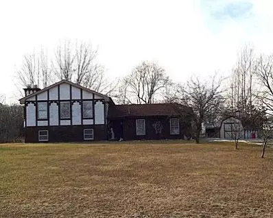 8808 Henry, Dyer, IN 46311 photo 1