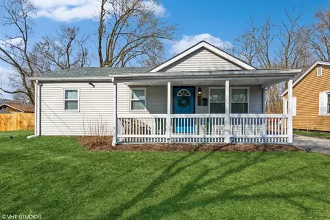 1103 Dearborn Cir, Gary, IN 46403 photo 1