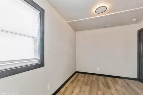 1103 Dearborn Cir, Gary, IN 46403 photo 12