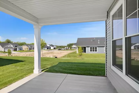 3105 Greenview Dr, Valparaiso, IN 46385 photo 4