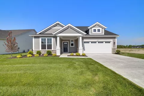 3105 Greenview Dr, Valparaiso, IN 46385 photo 1