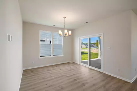 3105 Greenview Dr, Valparaiso, IN 46385 photo 9