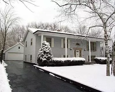 643 River Dr, Munster, IN 46321 photo 1