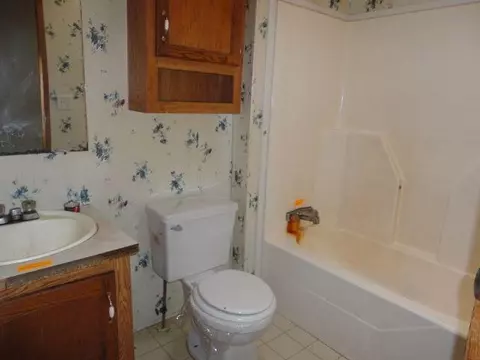 Undisclosed, La Porte, IN 46350 photo 7