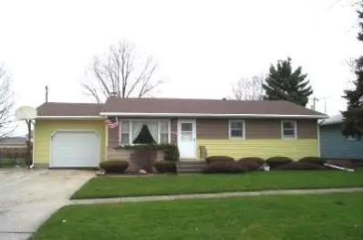 444 Apache Ln, Lowell, IN 46356 photo 1