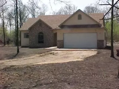 10486 Georgetown Dr, De Motte, IN 46310 photo 1