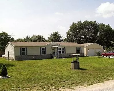 9596 NW Front St, De Motte, IN 46310 photo 1