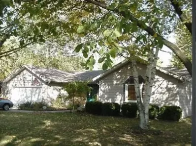 804 Daumer Rd, Kouts, IN 46347 photo 1