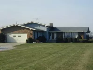 29740 State Line, Beecher, IL 60401 photo 1