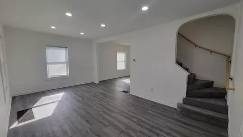 548 Carolina St, Gary, IN 46402 photo 3