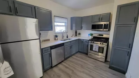 548 Carolina St, Gary, IN 46402 photo 6