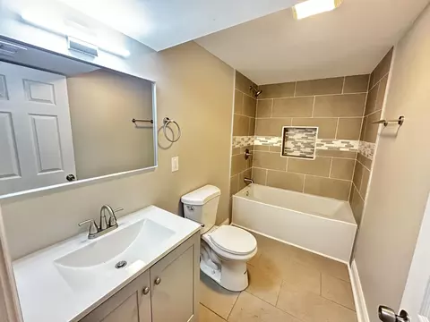 Bath - 3774 Jackson St, Gary, IN 46408 photo 5 of 7
