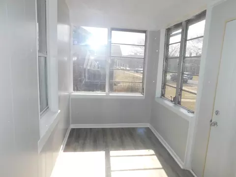 401 Hayes St, Gary, IN 46404 photo 8