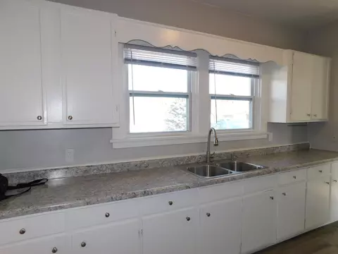 401 Hayes St, Gary, IN 46404 photo 16