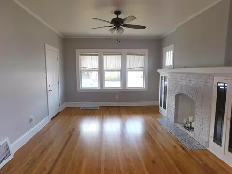 401 Hayes St, Gary, IN 46404 photo 11
