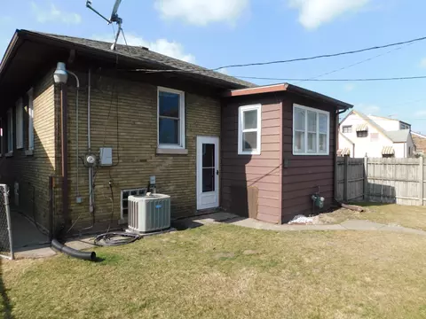 401 Hayes St, Gary, IN 46404 photo 5