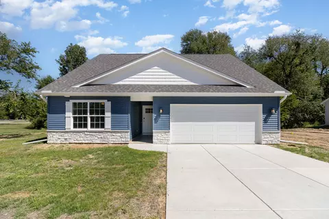 401 Belvoir Rd, Kingsford Heights, IN 46346