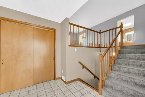 Entry Way - 614 Holly Ln, Griffith, IN 46319 photo 1 of 1