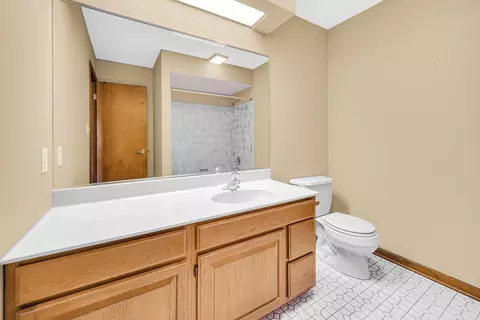 Bath - 614 Holly Ln, Griffith, IN 46319 photo 1 of 2
