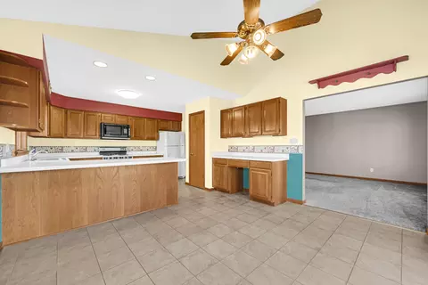 Kitchen - 614 Holly Ln, Griffith, IN 46319 photo 2 of 5