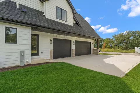 9711 Sweetspire Ave, Saint John, IN 46373 photo 3