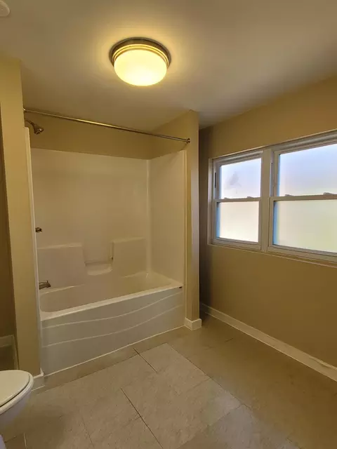 Bath - 1209 Roosevelt Pl, Gary, IN 46404 photo 1 of 4