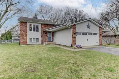 Exterior - 4237 Augusta Dr, Crown Point, IN 46307 photo 2 of 4
