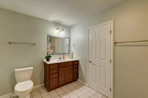 Bath - 4237 Augusta Dr, Crown Point, IN 46307 photo 3 of 3