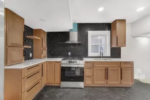 532 Harrison St, Gary, IN 46402 photo 8