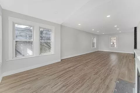 532 Harrison St, Gary, IN 46402 photo 4