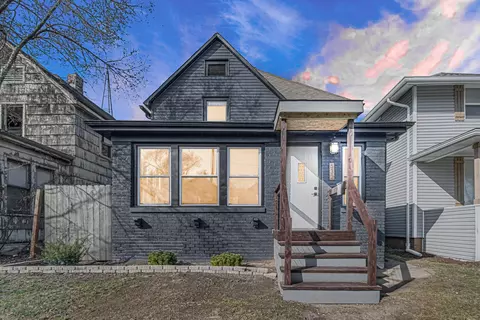 532 Harrison St, Gary, IN 46402 photo 2