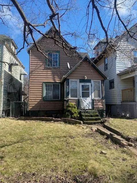 617 Jefferson St, Gary, IN 46402 photo 1