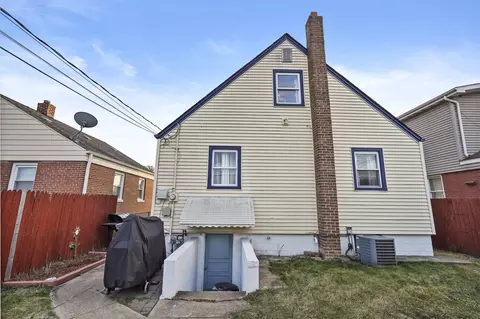 Exterior - 1445 Shell St, Hammond, IN 46320 photo 3 of 5