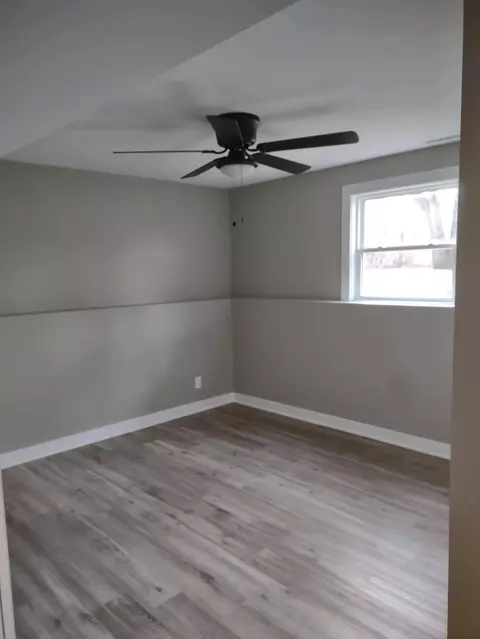 11872 N 470, De Motte, IN 46310 photo 14
