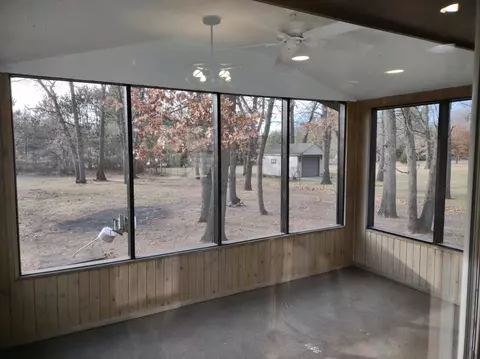 11872 N 470, De Motte, IN 46310 photo 16