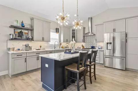 Kitchen - 690 Verdano Ter, Crown Point, IN 46307 photo 5 of 11