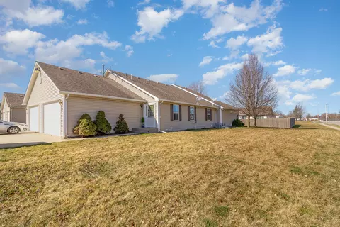 Exterior - 1762 Beech Dr, Crown Point, IN 46307 photo 2 of 9