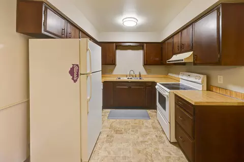 1230 Camellia Dr #4, Munster, IN 46321 photo 7