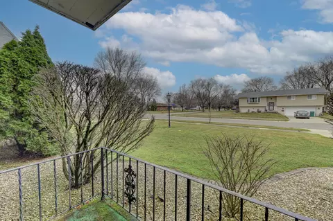 1230 Camellia Dr #4, Munster, IN 46321 photo 2