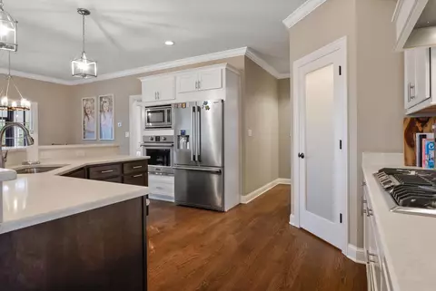 169 N Summerfield Dr, Valparaiso, IN 46385 photo 18